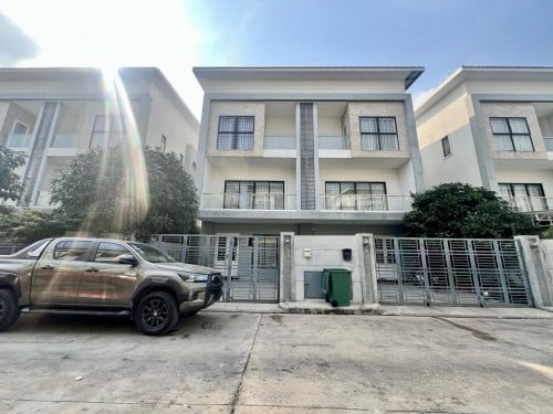 Twin Villa for Rent at Borey Arata ,Sen Sok,Aeon2