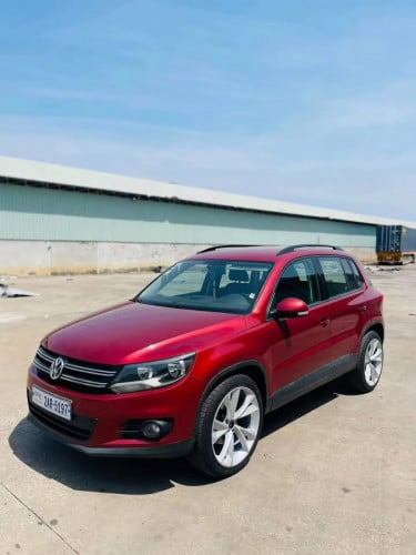 Volkswagen Tiguan SUV TSI V4 2.0L ឆ្នាំ​ 2016