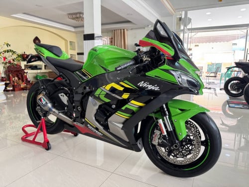 ZX10R លក់ប្រញាប់លុយ តម្លៃចរចាបាន