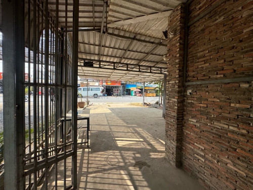 ហាងសម្រាប់ជួល
