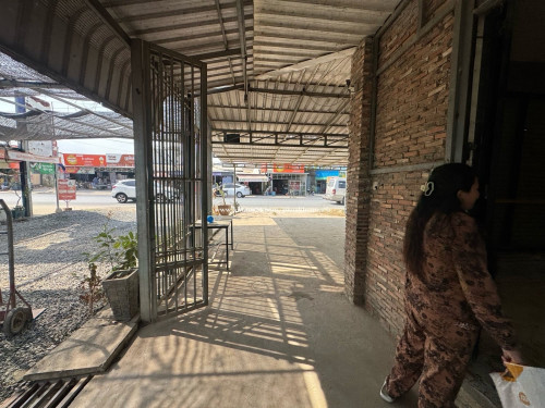 ហាងសម្រាប់ជួល