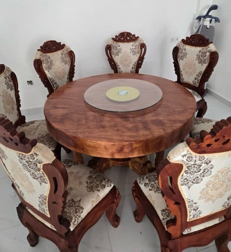 តុបេងធំ មួយឈុតធំ ថែមកៅអីស្អាត