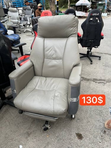 កៅអីប្រធាន