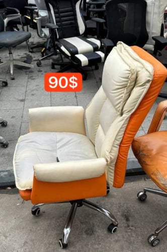 កៅអីប្រធាន