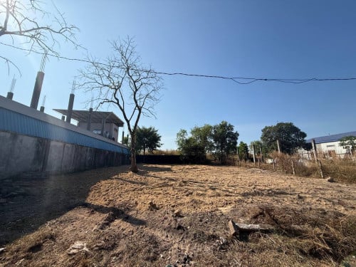 ទីតាំងល្អ