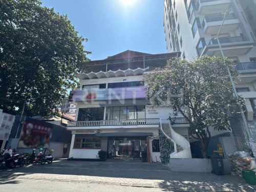 ហាងសម្រាប់ជួលនៅជិតវិមានឯករាជ្យ បឹងកេងកង1  / Shop for Rent near Independence Monument, BKK1