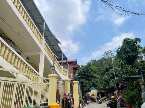 ផ្ទះ​ជួល​ចំណូល​2500$/ខែ