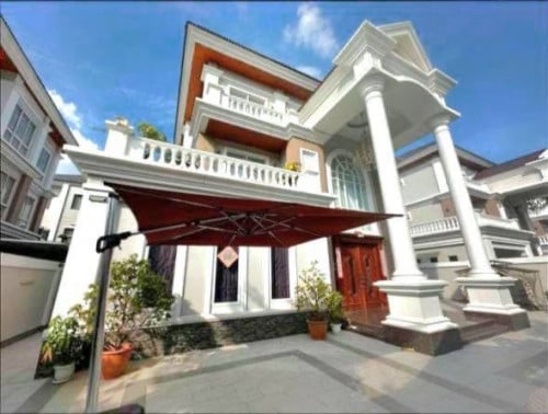 វីឡាព្រីន សម្រាប់លក់ក្រោមទីផ្សារ• ទីតាំង បុរី ប៉េង ហួត50m ក្បែផ្សារទំនើបAeon3 សាលាអន្តជាតិISPP