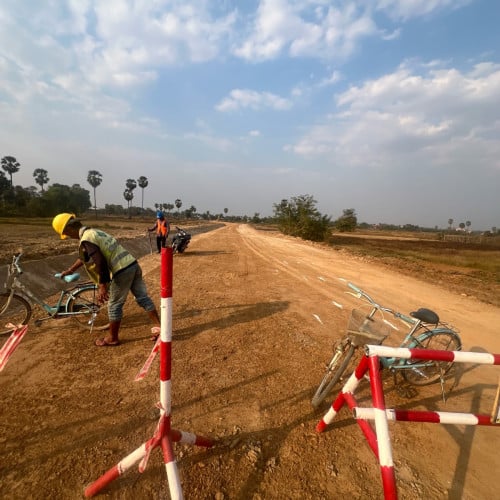 ដីលក់ប្លង់រឹង នៅក្រោយសាលាក្រុងច្បាមន 600m