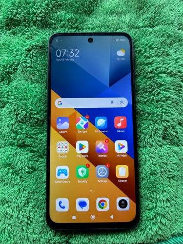 ទូរស័ព្ទថ្មីនៅស្អាត99%