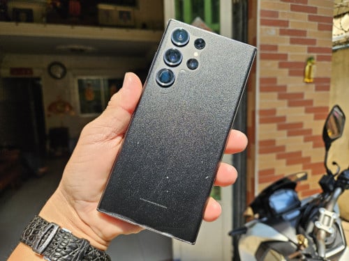 #Galaxy S23 Ultra  ⚜️  95%  ⚜️ ⚜️ 12GB ram +  512GB rom  ⚜️ ⚜️ 425$ 💥 ⚜️ Sim 1 + eSim ⚜️