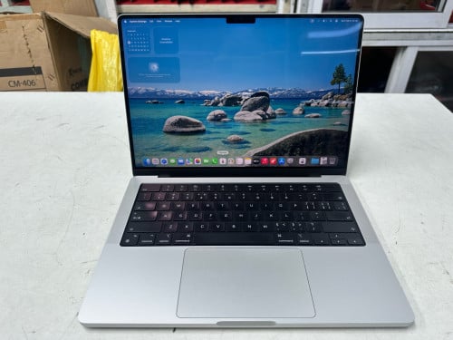 បងៗរកMacBook pro