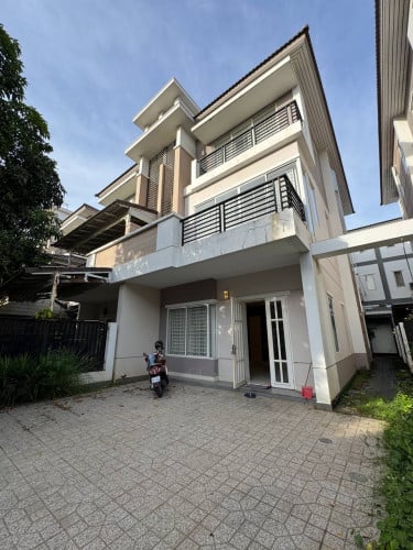 វីឡាភ្លោះ​ សម្រាប់ជួល | Twin villa for rent (The star natural 371)