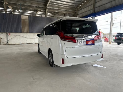 2018 Hybrid Up 2022 Full option មហាថ្មី តាប់ឡូសុីន ដៃសុីន