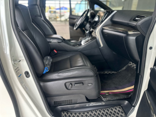 2018 Hybrid Up 2022 Full option មហាថ្មី តាប់ឡូសុីន ដៃសុីន