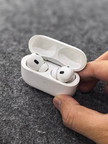 AirPod Pro 2 Lightening