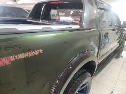 Ford Ranger 017 XLT ម៉ាស៊ីន 2.2 ប៉ុង1 (ស្តាំកែឆ្វេងស្តង់ដា)