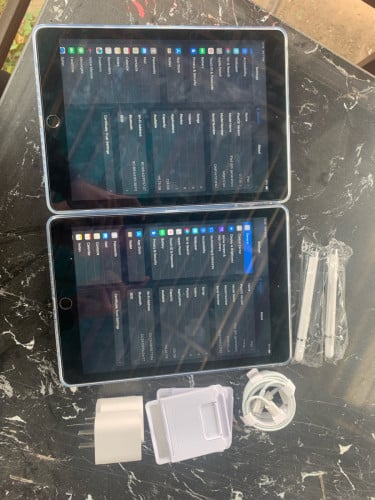 iPad 6th 128g Wi-Fi only J/A LL/A free 1set and pencil