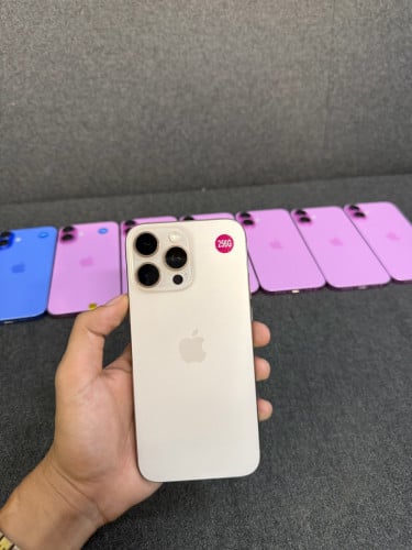 iPhone 16 Pro Max 256G Z/A ស្ទើរតួរតម្លៃ 800$ តិចមានលុយ 400$ ម៉ូយៗអាចដកយកប្រើបានភ្លាមៗ📱✅