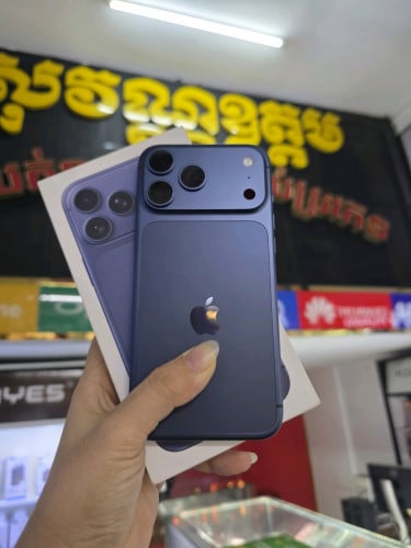 iPhone 17pro max 512G sim2 ថ្ម100%ស្អាតខ្ចីញ៉េញ 99%