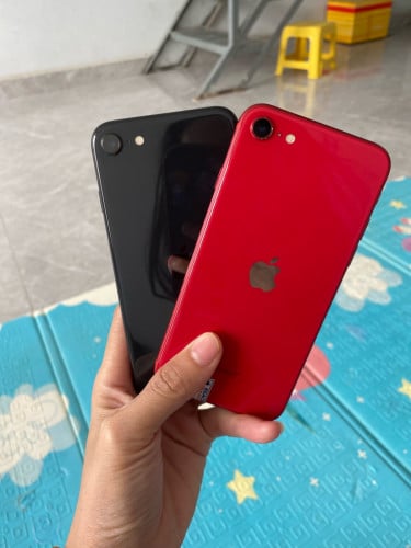 iPhone se2 64g សានុំសុីន