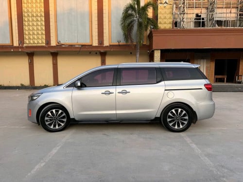 Kia carnival 2015 full option