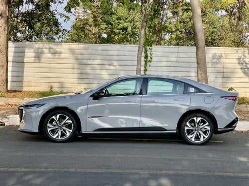 Mazda Ez6 សាំងhybrid plug-in 2025