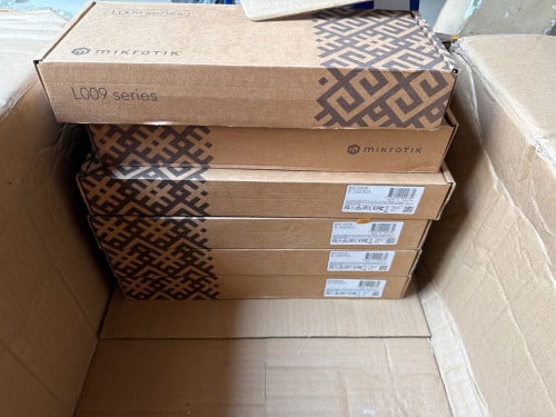 Mikrotik 4001 & L009 new box for sell