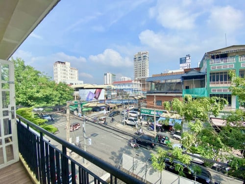 N434 | Bright and Clean 1 Bedroom in TTP Area For Rent