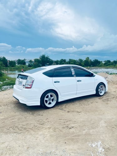Prius 06 h /full