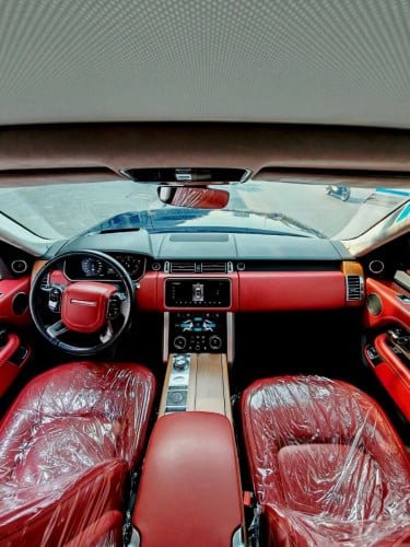 Range Rover Vogue LWB autobiography