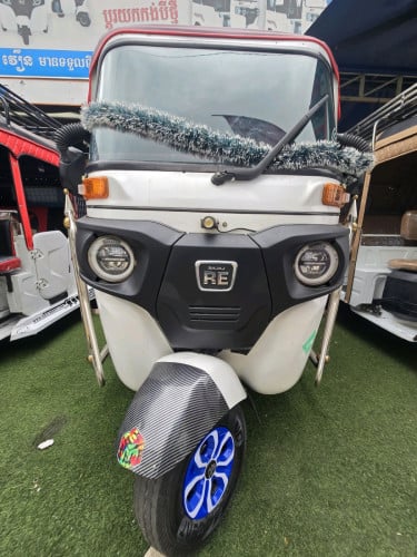 Re bajaj2021លក់