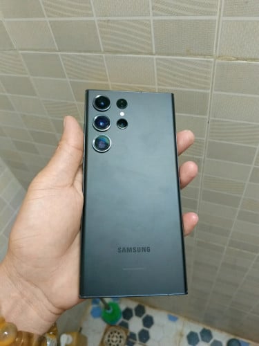 S23utraស្អាត99% នៅស្រណុំសុីនមួយជុំ របស់ក្រុមហ៑ុន