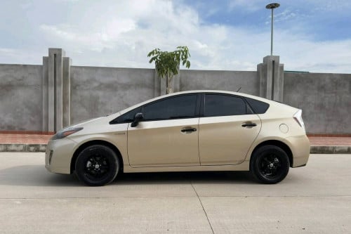Toyota Prius 2010 option 4