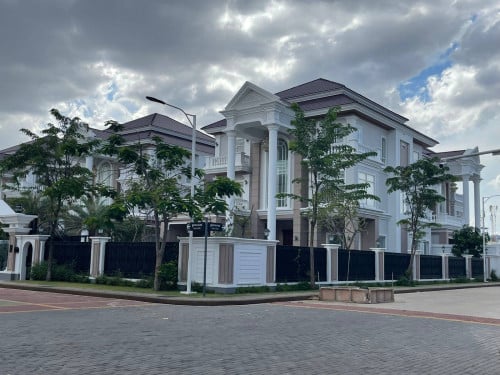 Villa for RENT! • Location: Borey PH Boueng Snor.