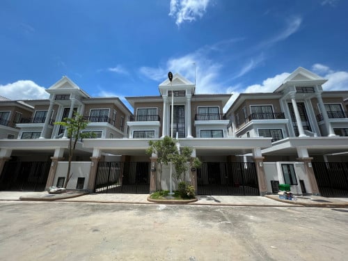 Villa for RENT! • Location: Borey PH Boueng Snor.