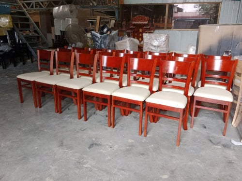 កៅអី​អាហារ