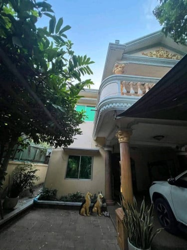 ផ្ទះវិឡាលក់បន្ទាន់