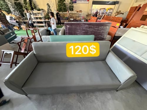 សាឡុងទទួលភ្លៀវ