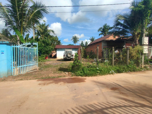 ដីលក់