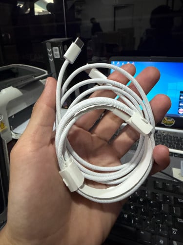 ខ្សែសាក​ 16 Pro Max & 17 Pro Max Original