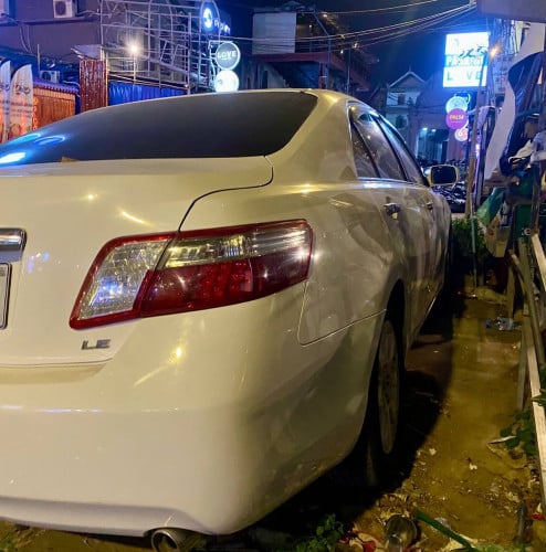 ឆ្នាំ 2007 LE  ឡានផ្ទាល់ខ្លួន