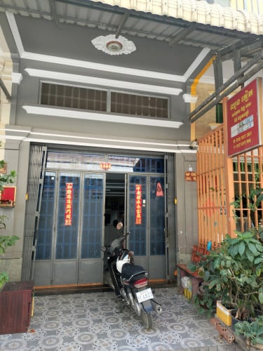ផ្ទះល្វែង 4.2x16m មុខផ្សារធំចាក់អង្រែក្រោម