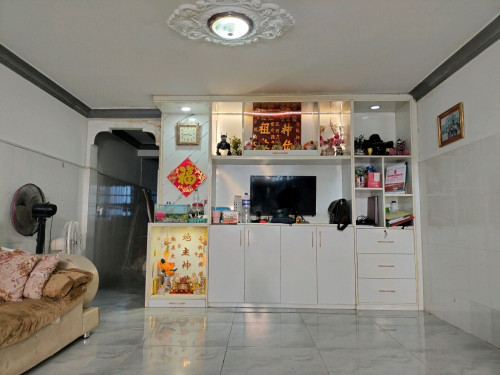 ផ្ទះល្វែង 4.2x16m (ខាងមុខផ្សារចាក់អង្រែក្រោម ផ្លូវ60ម)