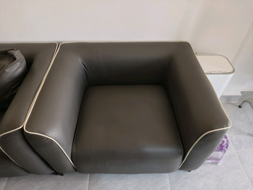 លក់ស្អាត95% ទិញមកទុកចោល 😬 លូវលក់វិញ 1=20$ មានតែពីរហ្នឹង បើទិញមកដឹកយកមកណា