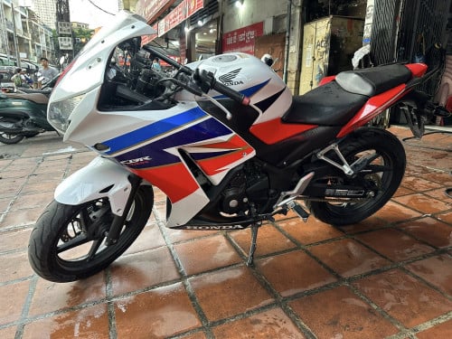 ម៉ូតូជប៉ុន HONDA CBR250R 2016 ក្រដាស់ពន្ធ