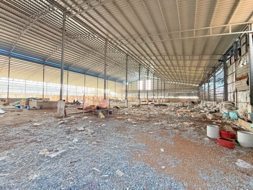 ដីមានឃ្លាំងសម្រាប់លក់បន្ទាន់ ខណ្ខសែនសុខ - Land + warehouse for urgent sale , Khan Sen Sok