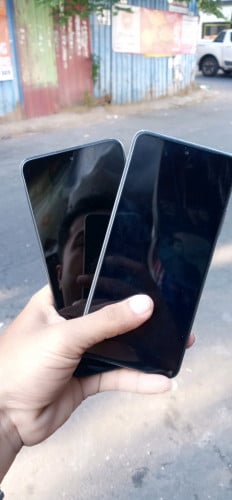 បង្ហើយ Redmi note 11T 5G មាន 128G 65$. និង 256G 75$ យកទាំងពីតម្លៃល្អ🙏🙏😂😂 មេៗ