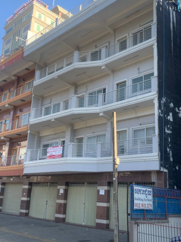 ✅ផ្ទះបីល្វែងសំរាប់ជួល /For rent / 出租✅