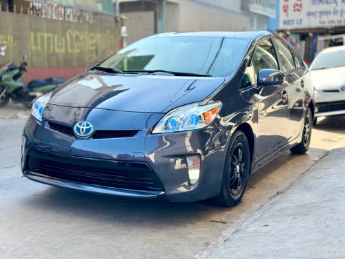 🚘 បង់រំលស់​១០០%ពុំចាំបាច់មានប្រាក់ចូលរួម​💰 ​2012 Toyota Prius​ option 2 ម៉ាញ៉េAndroid